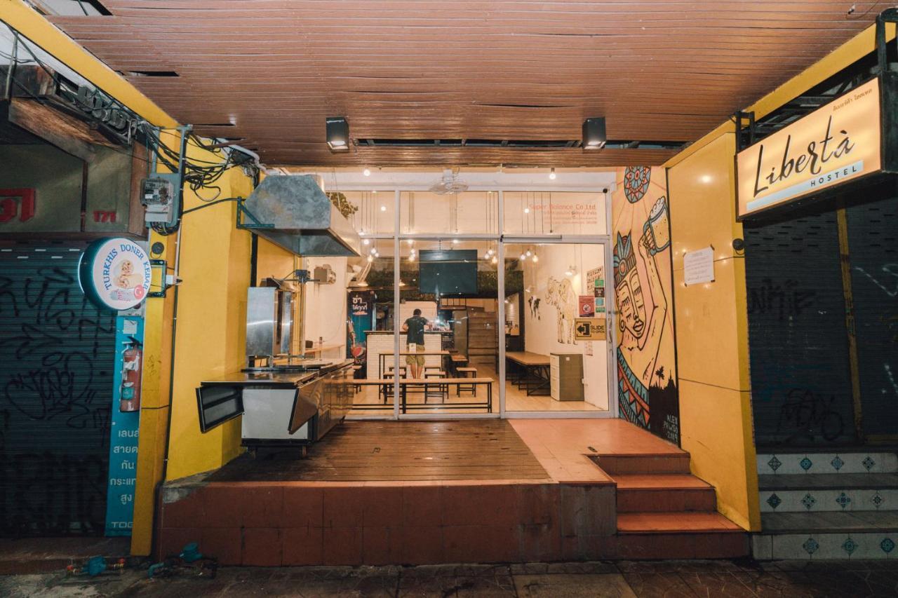 Liberta Hostel Bangkok Exterior photo